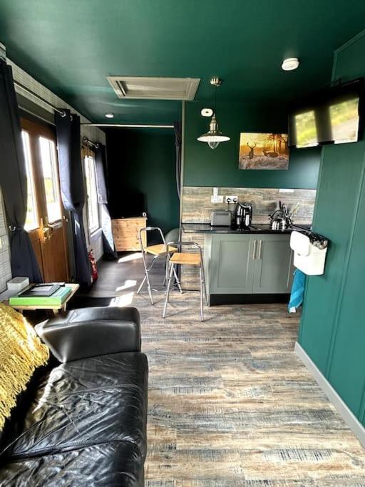 The Potter'S Rest, A Cosy Wee Cabin In The Highlands Watten Extérieur photo